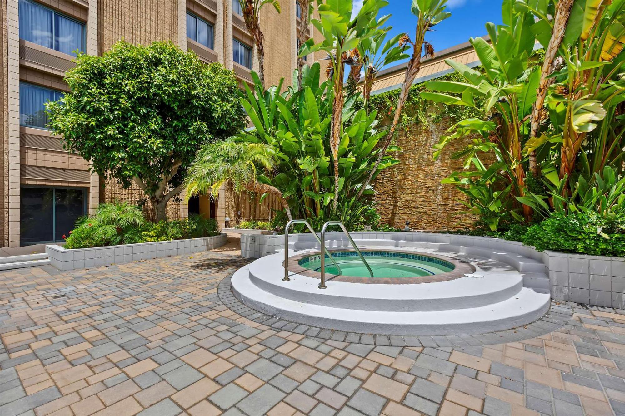 Doubletree By Hilton Whittier Exterior foto