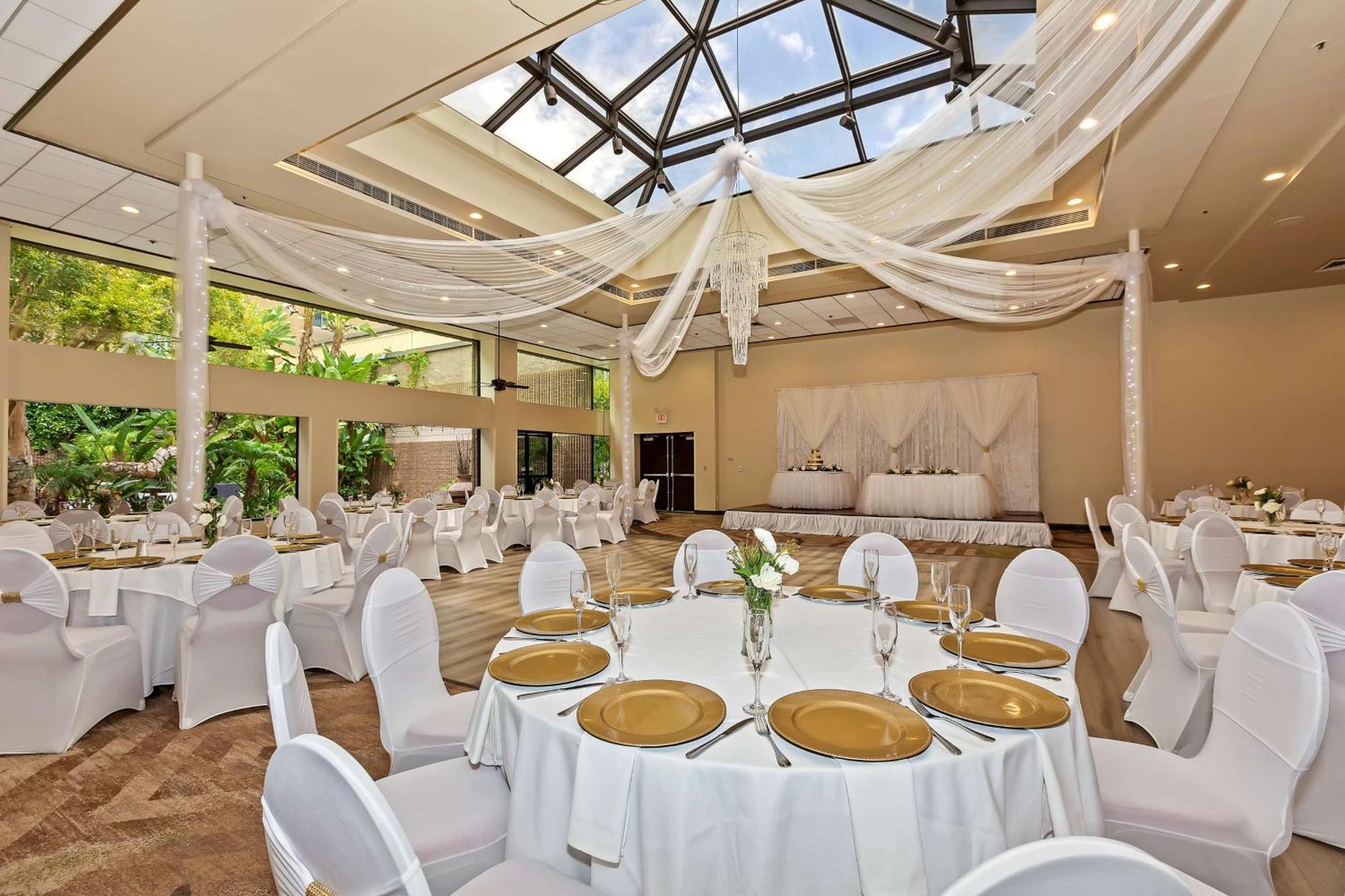 Doubletree By Hilton Whittier Exterior foto