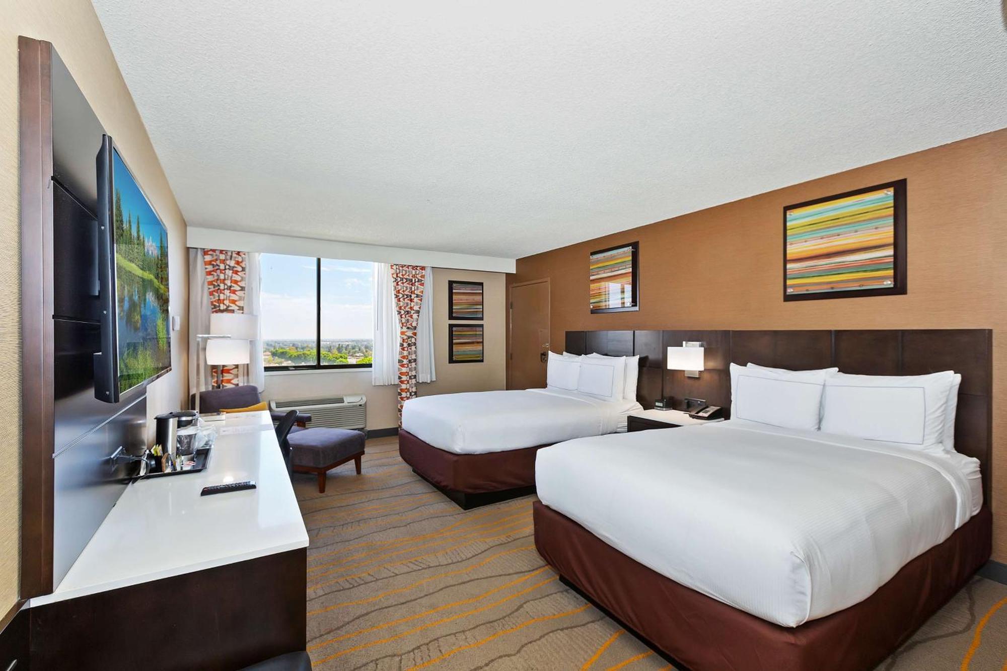 Doubletree By Hilton Whittier Exterior foto