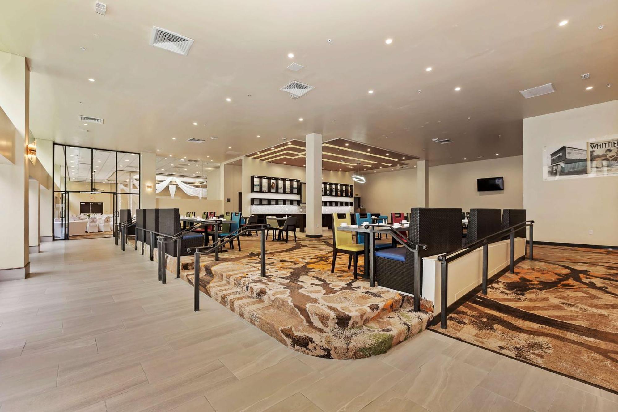 Doubletree By Hilton Whittier Exterior foto