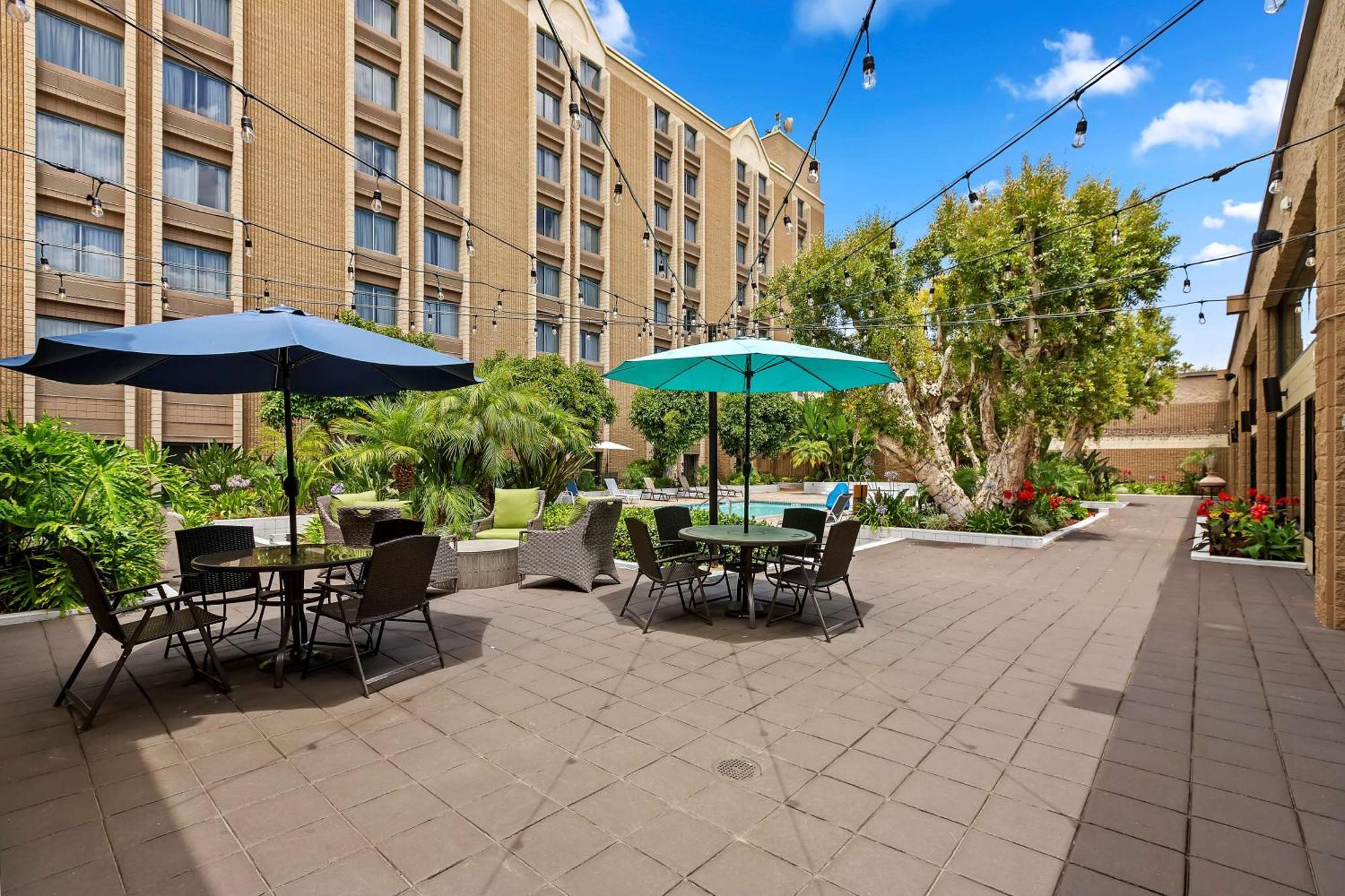 Doubletree By Hilton Whittier Exterior foto